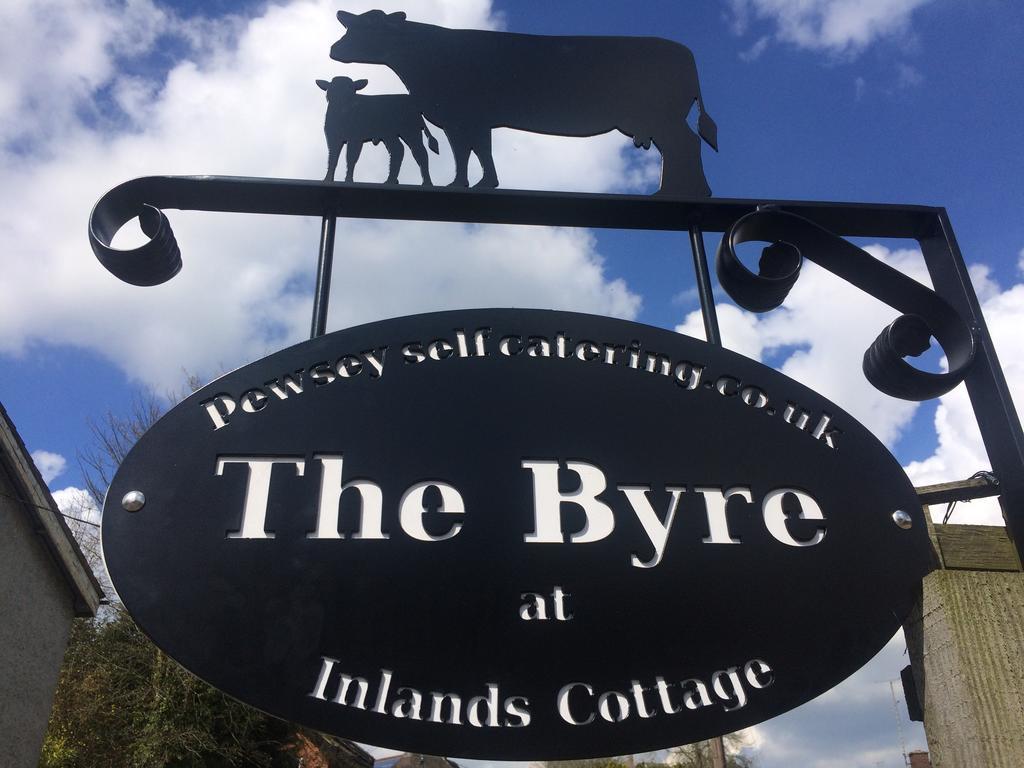 Centre Village 2 Bedroom Cottage - The Byre Pewsey Kültér fotó